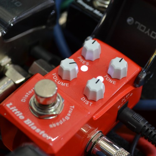 JOYO Jf-303 Little Blaster Distortion Ironman Mini Guitar Effects Pedal JOYO Jf-303 Little Blaster Distortion Ironman Mini Guitar Effects Pedal